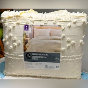 Comforter sets for sell, brand new